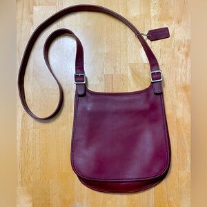 VINTAGE RARE FIND. Authentic Coach 9135 Slim Hippie Bag.